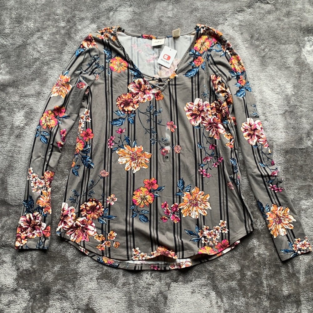 Womens buckle shirt